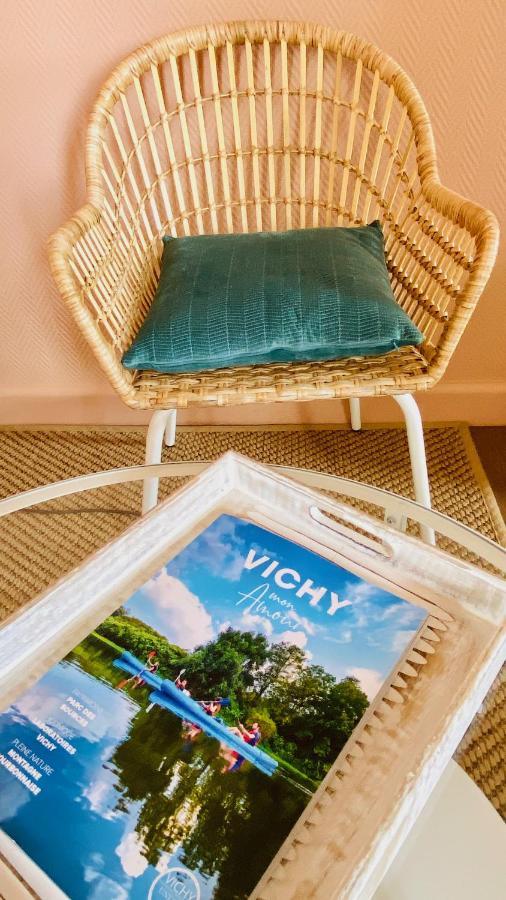 Le Vichy Centre, Spacieux Et Cosy T2 Avec Vue, Au Calme Exterior foto